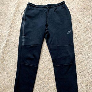 Nike tech fleece jogger pants